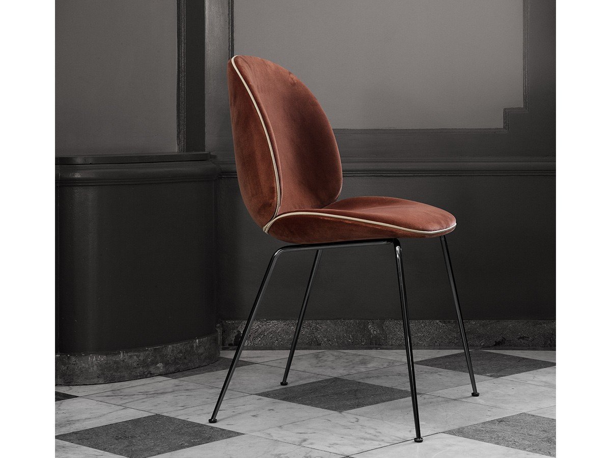 【グビ/GUBI / GOODS】のBeetle Dining Chair Un-upholstered - Conic base / ビートル ダイニングチェア コニックベース 座面高45cm(ブラックマットベース) インテリア・キッズ・メンズ・レディースファッション・服の通販 founy(ファニー) テクスチャー Texture, Textured Fabric フォーマル Formal, Dressy ホーム・キャンプ・アウトドア・お取り寄せ Home Living / Home & Lifestyle / Camping Gear / Outdoor Camping 家具・インテリア Home Furniture & Interior. Stylish & Functional Living Spaces チェア・椅子 Seating & Chairs ダイニングチェア・木製チェア Dining Chairs 参考イメージ|ID: prp329100001980058 ipo3291000000034545187
