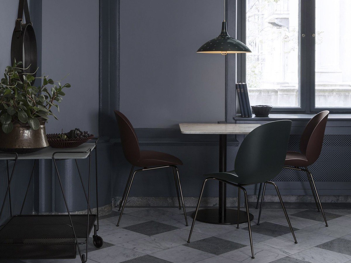 【グビ/GUBI / GOODS】のBeetle Dining Chair Stackable / ビートル スタッキングチェア(ブラックマットベース) インテリア・キッズ・メンズ・レディースファッション・服の通販 founy(ファニー) 　テクスチャー　Texture, Textured Fabric　フォーマル　Formal, Dressy　ホーム・キャンプ・アウトドア・お取り寄せ　Home Living / Home & Lifestyle / Camping Gear / Outdoor Camping　家具・インテリア　Home Furniture & Interior. Stylish & Functional Living Spaces　チェア・椅子　Seating & Chairs　ダイニングチェア・木製チェア　Dining Chairs　参考イメージ|ID: prp329100001982515 ipo3291000000033487015