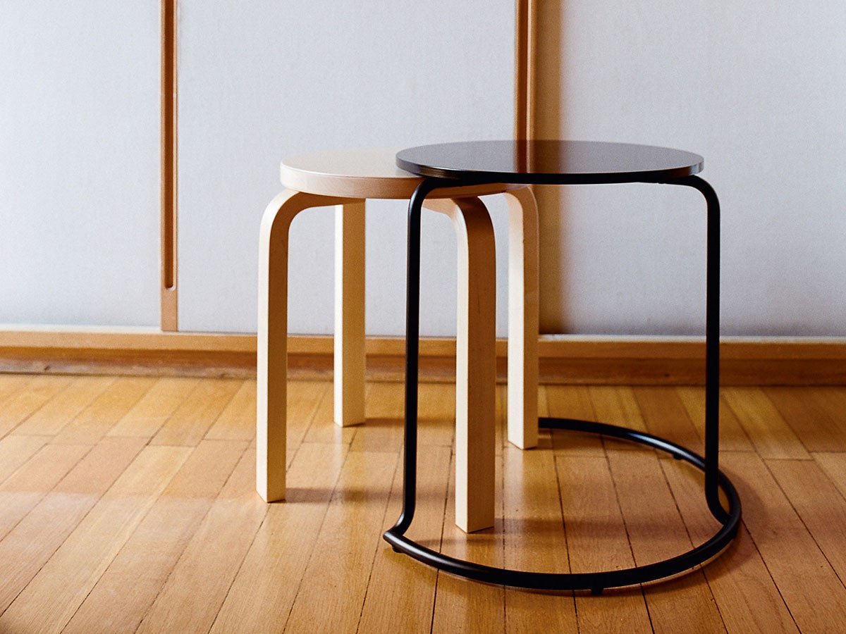 【アルテック/artek / GOODS】のSIDE TABLE 606 / 606 サイドテーブル 人気、トレンドファッション・服の通販 founy(ファニー) 　送料無料　Free Shipping　コンパクト　Compact, Small Size　チューブ　Tube, Tube Top　テーブル　Table, Dining Table　フレーム　Frame, Outline　軽量　Lightweight, Ultra Light　ホーム・キャンプ・アウトドア・お取り寄せ　Home Living / Home & Lifestyle / Camping Gear / Outdoor Camping　家具・インテリア　Home Furniture & Interior. Stylish & Functional Living Spaces　テーブル　Dining, Coffee & Side Tables　サイドテーブル・ナイトテーブル　Side & End Tables　other-2|ID: prp329100002051112 ipo3291000000031510039
