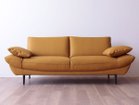 【フライミー ノワール/FLYMEe Noir / GOODS】のAubel Sofa / オーベル ソファ 張地:TAT408 キャメル(ALランク)、脚部:金属脚(マットブラック)、サイズ:幅194cm|ID: prp329100002051123 ipo3291000000030166039