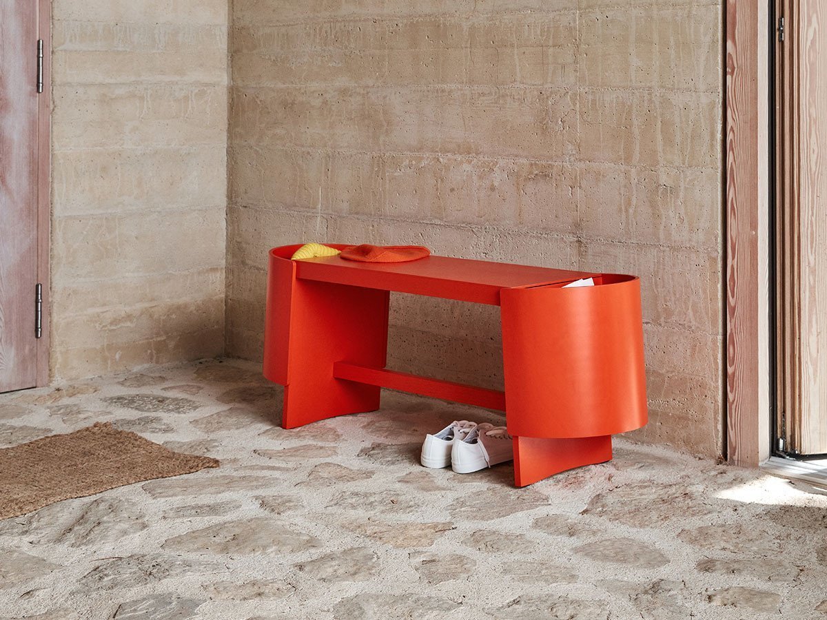 【アルテック/artek / GOODS】のKIULU BENCH / キウル ベンチ スモール 88cm インテリア・キッズ・メンズ・レディースファッション・服の通販 founy(ファニー) 　スリッパ　Slippers, Room Shoes　雑誌　Magazine, Fashion Magazine　タオル　Towel, Bath Towel　バケツ　Bucket, Bucket Style　フォルム　Silhouette, Form　送料無料　Free Shipping　ホーム・キャンプ・アウトドア・お取り寄せ　Home Living / Home & Lifestyle / Camping Gear / Outdoor Camping　家具・インテリア　Home Furniture & Interior. Stylish & Functional Living Spaces　チェア・椅子　Seating & Chairs　ダイニングベンチ・玄関ベンチ　Bench & Dining Benches　参考イメージ|ID: prp329100002051129 ipo3291000000035616654