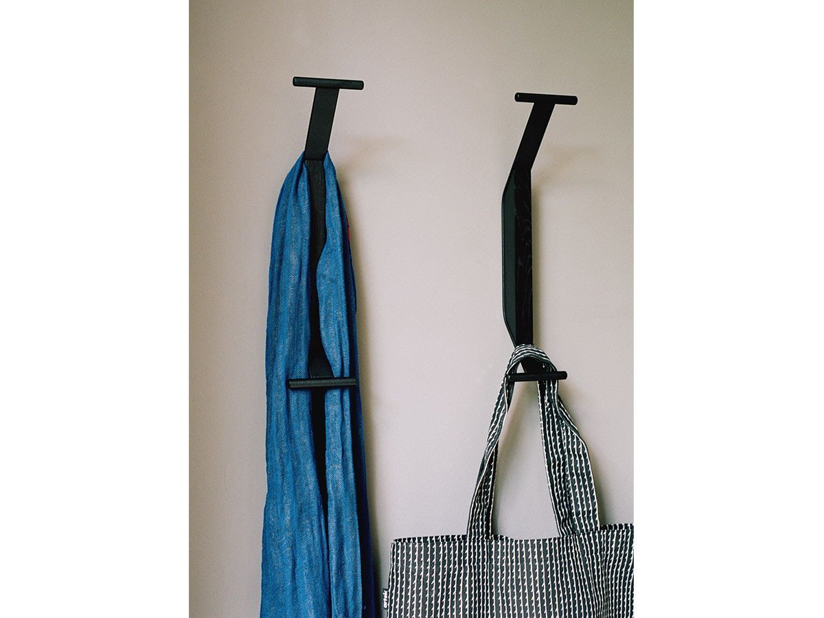 【アルテック/artek / GOODS】のKAARI WALL HOOK / REB014 カアリ 壁付けフック 人気、トレンドファッション・服の通販 founy(ファニー) 　エレガント 上品　Elegant　シンプル　Simple, Minimal　スマート　Smart, Elegant　デスク　Desk, Work Desk　フランス　France, French　送料無料　Free Shipping　ホーム・キャンプ・アウトドア・お取り寄せ　Home Living / Home & Lifestyle / Camping Gear / Outdoor Camping　家具・インテリア　Home Furniture & Interior. Stylish & Functional Living Spaces　その他 インテリア雑貨、家具　Home Decor & Furniture Extras　other-5|ID: prp329100002052114 ipo3291000000031509997
