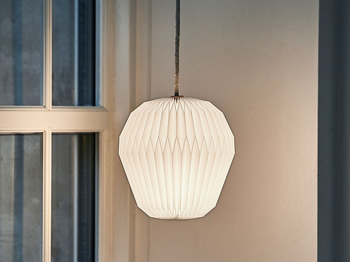 【レ クリント/LE KLINT / GOODS】のBOUQUET PENDANT 1 / ブーケ ペンダント 1 人気、トレンドファッション・服の通販 founy(ファニー) チューリップ Tube, Tube Top ハンド Hand, Handmade フォルム Silhouette, Form プリーツ Pleats, Pleated リネン Linen, Linen Fabric リラックス Relax, Relaxed Fit 送料無料 Free Shipping ホーム・キャンプ・アウトドア・お取り寄せ Home Living / Home & Lifestyle / Camping Gear / Outdoor Camping 家具・インテリア Home Furniture & Interior. Stylish & Functional Living Spaces ライト・照明 Lamps & Lighting Fixtures ペンダントライト・吊り下げ照明 Pendant Light / Hanging Light Fixture other-3|ID: prp329100002063286 ipo3291000000031509921