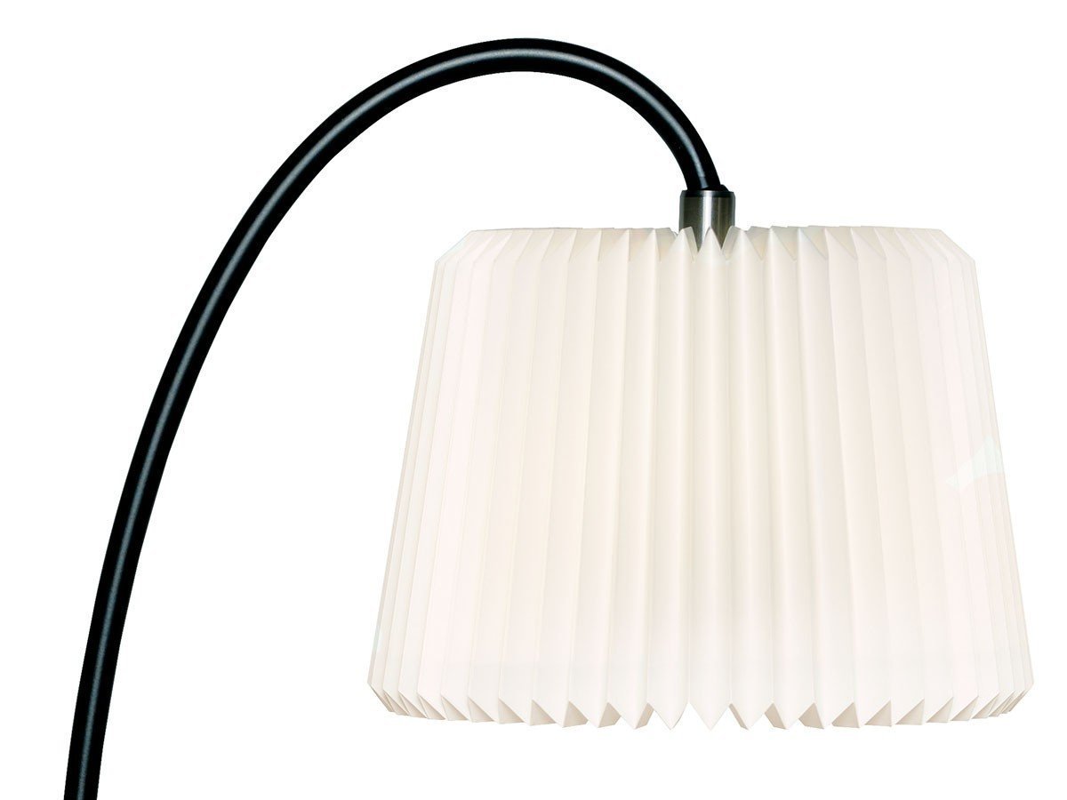 【レ クリント/LE KLINT / GOODS】のSNOWDROP TABLE LAMP / スノードロップ テーブルランプ 人気、トレンドファッション・服の通販 founy(ファニー) 　エレガント 上品　Elegant　春　Spring　シンプル　Simple, Minimal　テーブル　Table, Dining Table　ハンド　Hand, Handmade　フォルム　Silhouette, Form　プリーツ　Pleats, Pleated　冬　Winter / This Winter　送料無料　Free Shipping　ホーム・キャンプ・アウトドア・お取り寄せ　Home Living / Home & Lifestyle / Camping Gear / Outdoor Camping　家具・インテリア　Home Furniture & Interior. Stylish & Functional Living Spaces　ライト・照明　Lamps & Lighting Fixtures　other-6|ID: prp329100002063289 ipo3291000000031497911