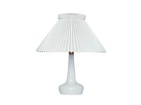 【レ クリント/LE KLINT / GOODS】のCLASSIC TABLE LAMP MODEL 311 / クラシック テーブルランプ モデル 311 人気、トレンドファッション・服の通販 founy(ファニー) ガラス Glass, Glassware クラシック Classic, Timeless Style テーブル Table, Dining Table ハンド Hand, Handmade フォルム Silhouette, Form プリーツ Pleats, Pleated 送料無料 Free Shipping ホーム・キャンプ・アウトドア・お取り寄せ Home Living / Home & Lifestyle / Camping Gear / Outdoor Camping 家具・インテリア Home Furniture & Interior. Stylish & Functional Living Spaces ライト・照明 Lamps & Lighting Fixtures |ID:prp329100002068081