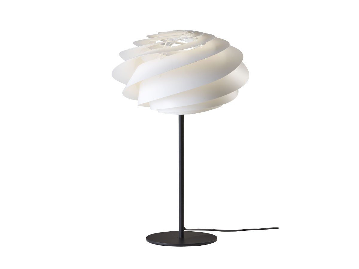 【レ クリント/LE KLINT / GOODS】のSWIRL TABLE LAMP / スワール テーブルランプ インテリア・キッズ・メンズ・レディースファッション・服の通販 founy(ファニー) 　テーブル　Table, Dining Table　ハンド　Hand, Handmade　フォルム　Silhouette, Form　プリーツ　Pleats, Pleated　送料無料　Free Shipping　ホーム・キャンプ・アウトドア・お取り寄せ　Home Living / Home & Lifestyle / Camping Gear / Outdoor Camping　家具・インテリア　Home Furniture & Interior. Stylish & Functional Living Spaces　ライト・照明　Lamps & Lighting Fixtures　点灯時|ID: prp329100002076076 ipo3291000000035513613