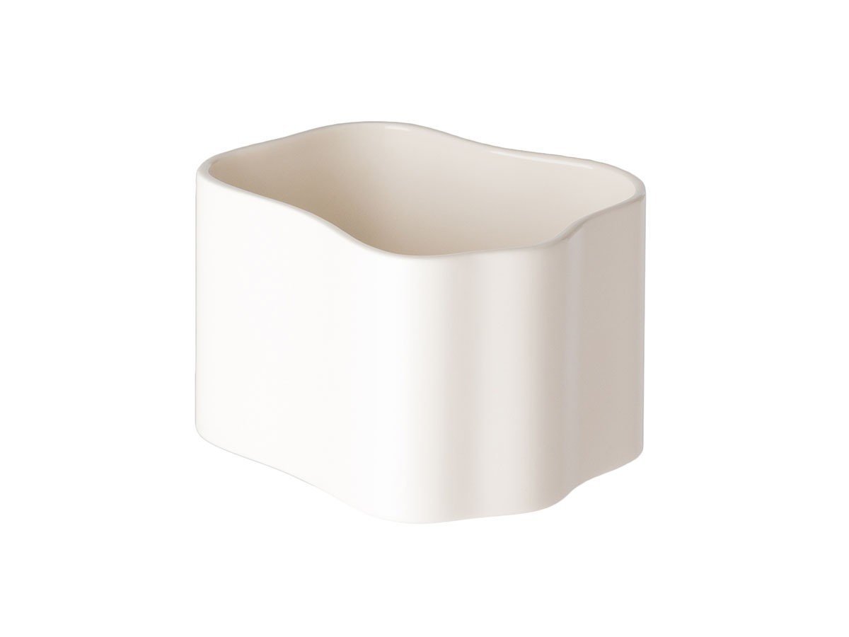 【アルテック/artek / GOODS】のRiihitie Plant Pot B / リーヒティエ プラント ポット B(小) 人気、トレンドファッション・服の通販 founy(ファニー) 　送料無料　Free Shipping　ステーショナリー　Stationery, Office Supplies　フォルム　Silhouette, Form　ホーム・キャンプ・アウトドア・お取り寄せ　Home Living / Home & Lifestyle / Camping Gear / Outdoor Camping　家具・インテリア　Home Furniture & Interior. Stylish & Functional Living Spaces　その他 インテリア雑貨、家具　Home Decor & Furniture Extras　other-2|ID: prp329100002084960 ipo3291000000031509650