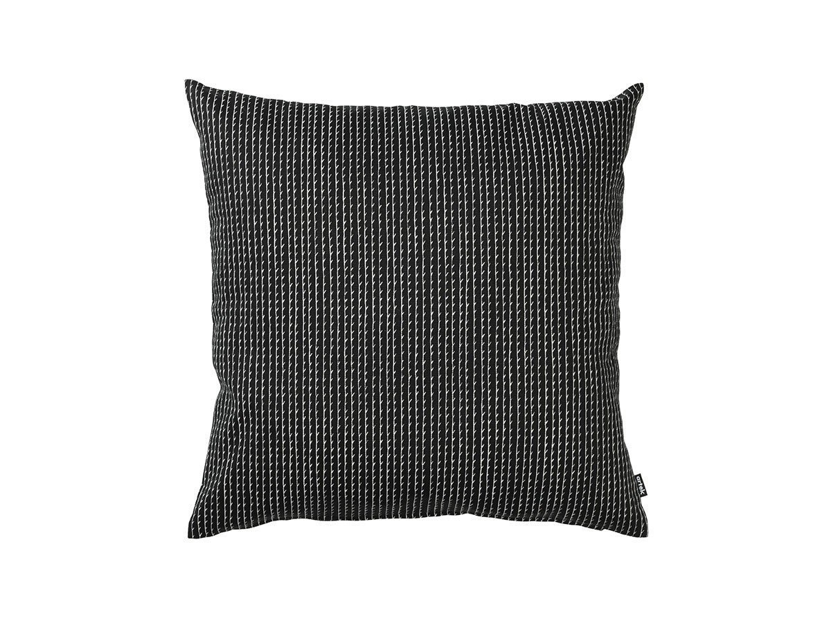 【アルテック/artek / GOODS】のRivi Cushion Cover / リヴィ クッションカバー 50 × 50 インテリア・キッズ・メンズ・レディースファッション・服の通販 founy(ファニー) 　クッション　Cushion, Throw Pillow　コレクション　Collection, Seasonal Line　ハンド　Hand, Handmade　手描き　Hand-Drawn, Illustrated　ホーム・キャンプ・アウトドア・お取り寄せ　Home Living / Home & Lifestyle / Camping Gear / Outdoor Camping　家具・インテリア　Home Furniture & Interior. Stylish & Functional Living Spaces　その他 インテリア雑貨、家具　Home Decor & Furniture Extras　ブラック / ホワイト|ID: prp329100002084961 ipo3291000000030251292