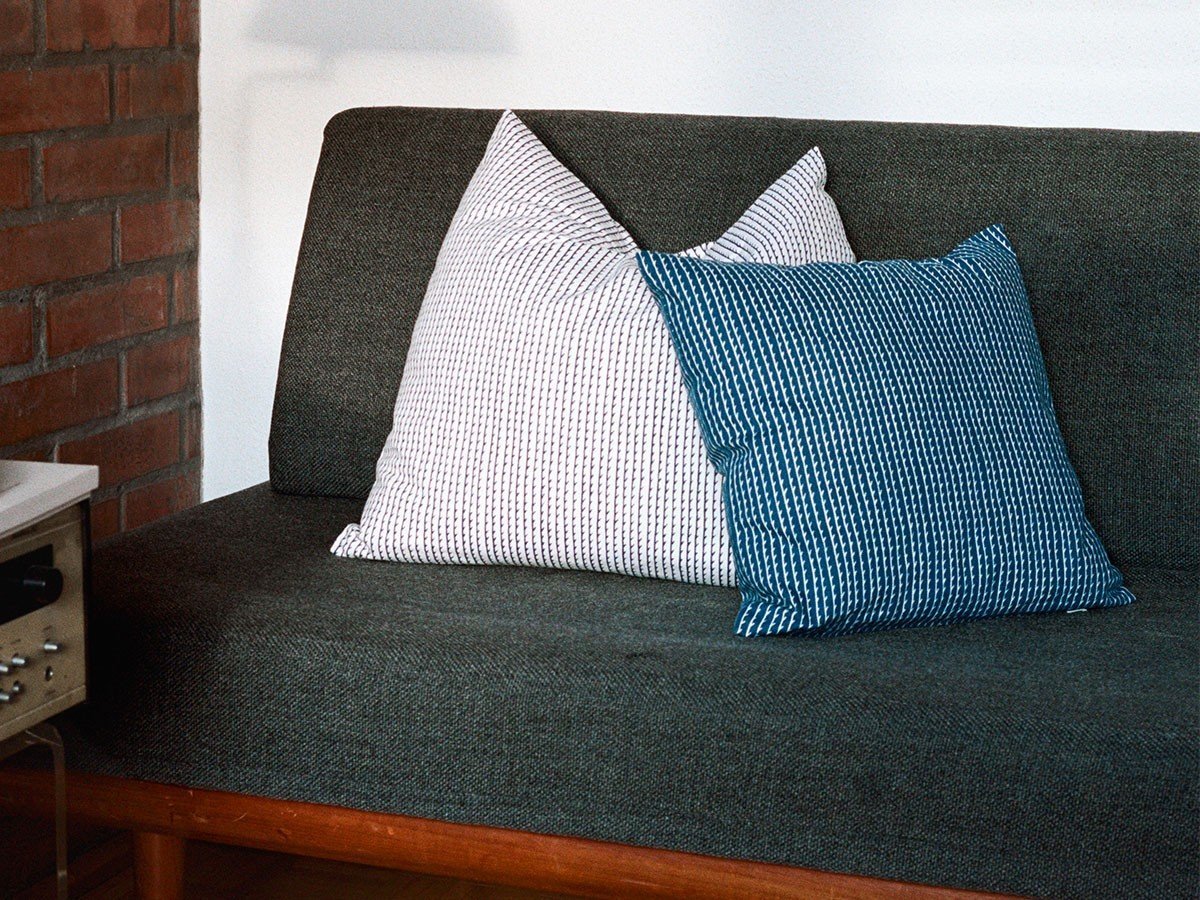 【アルテック/artek / GOODS】のRivi Cushion Cover / リヴィ クッションカバー 50 × 50 人気、トレンドファッション・服の通販 founy(ファニー) 　クッション　Cushion, Throw Pillow　コレクション　Collection, Seasonal Line　ハンド　Hand, Handmade　手描き　Hand-Drawn, Illustrated　ホーム・キャンプ・アウトドア・お取り寄せ　Home Living / Home & Lifestyle / Camping Gear / Outdoor Camping　家具・インテリア　Home Furniture & Interior. Stylish & Functional Living Spaces　その他 インテリア雑貨、家具　Home Decor & Furniture Extras　other-5|ID: prp329100002084961 ipo3291000000031509660