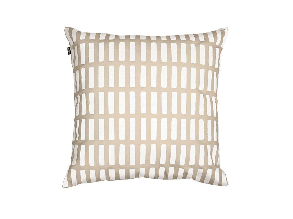 【アルテック/artek / GOODS】のSiena Cushion Cover / シエナ クッションカバー 50 × 50 インテリア・キッズ・メンズ・レディースファッション・服の通販 founy(ファニー) 　イタリア　Italy　クッション　Cushion, Throw Pillow　パターン　Pattern, Design Print　ホーム・キャンプ・アウトドア・お取り寄せ　Home Living / Home & Lifestyle / Camping Gear / Outdoor Camping　家具・インテリア　Home Furniture & Interior. Stylish & Functional Living Spaces　その他 インテリア雑貨、家具　Home Decor & Furniture Extras　サンド / ホワイト|ID: prp329100002084963 ipo3291000000030251350