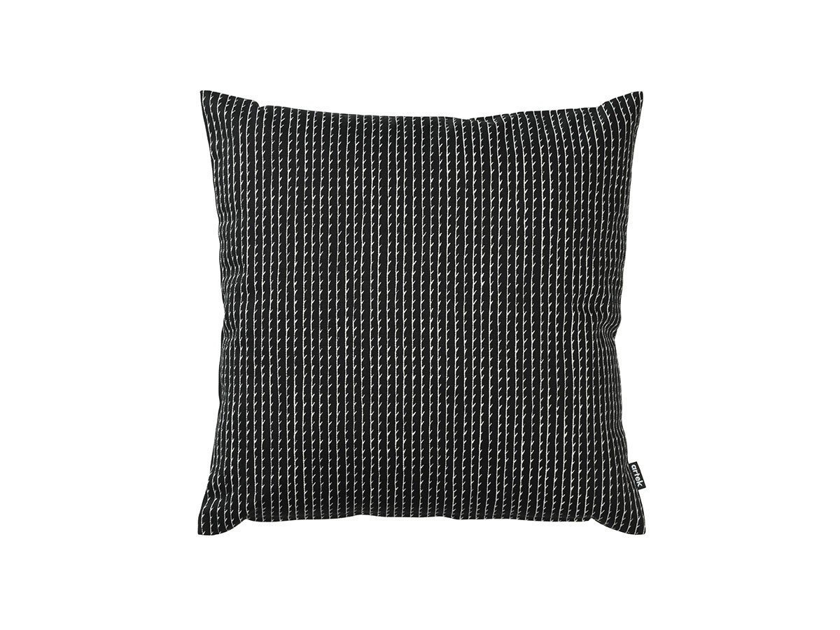 【アルテック/artek / GOODS】のRivi Cushion Cover / リヴィ クッションカバー 40 × 40 インテリア・キッズ・メンズ・レディースファッション・服の通販 founy(ファニー) 　クッション　Cushion, Throw Pillow　コレクション　Collection, Seasonal Line　ハンド　Hand, Handmade　手描き　Hand-Drawn, Illustrated　ホーム・キャンプ・アウトドア・お取り寄せ　Home Living / Home & Lifestyle / Camping Gear / Outdoor Camping　家具・インテリア　Home Furniture & Interior. Stylish & Functional Living Spaces　その他 インテリア雑貨、家具　Home Decor & Furniture Extras　ブラック / ホワイト|ID: prp329100002084965 ipo3291000000030251411