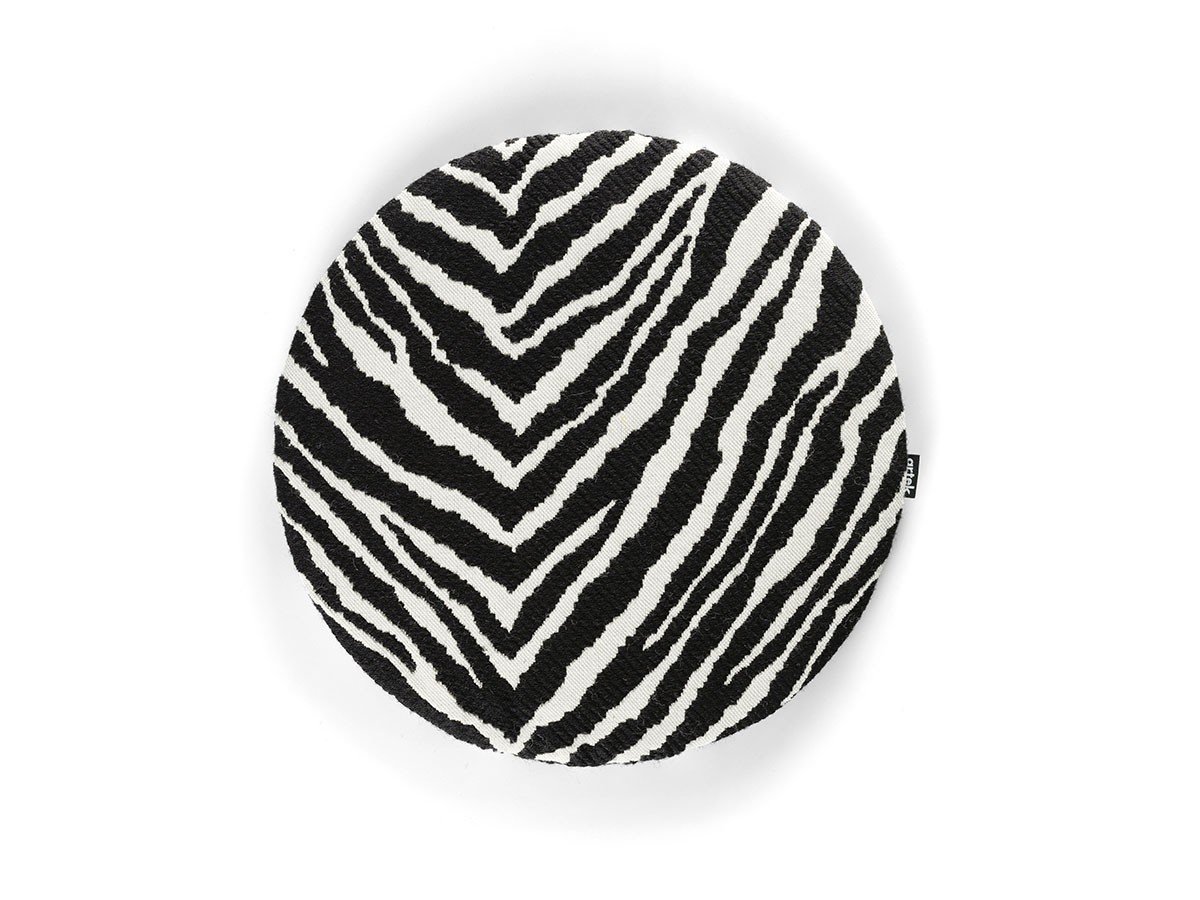 【アルテック/artek / GOODS】のZebra Seat Cushion / ゼブラ シートクッション インテリア・キッズ・メンズ・レディースファッション・服の通販 founy(ファニー) 　送料無料　Free Shipping　クッション　Cushion, Throw Pillow　タンク　Tank Top, Sleeveless Top　ホーム・キャンプ・アウトドア・お取り寄せ　Home Living / Home & Lifestyle / Camping Gear / Outdoor Camping　家具・インテリア　Home Furniture & Interior. Stylish & Functional Living Spaces　その他 インテリア雑貨、家具　Home Decor & Furniture Extras　-|ID: prp329100002084967 ipo3291000000030251447