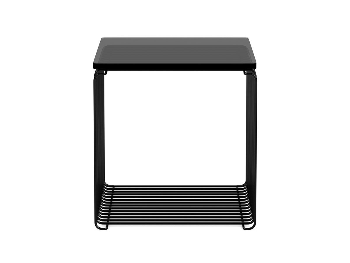 【モンタナ/Montana / GOODS】のPanton Wire Top Panel / パントン ワイヤー トップパネル シングル(天板) インテリア・キッズ・メンズ・レディースファッション・服の通販 founy(ファニー) 　エレガント 上品　Elegant　ガラス　Glass, Glassware　シンプル　Simple, Minimal　テーブル　Table, Dining Table　ワイヤー　Wire, Wired Bra　ホーム・キャンプ・アウトドア・お取り寄せ　Home Living / Home & Lifestyle / Camping Gear / Outdoor Camping　家具・インテリア　Home Furniture & Interior. Stylish & Functional Living Spaces　収納家具・キャビネット　Storage Furniture　シェルフ・オープンラック・収納棚　Open Shelf Rack　組合せ例:本商品(スモークガラス) + シェルフ シングル(ブラック)|ID: prp329100002122589 ipo3291000000035342012