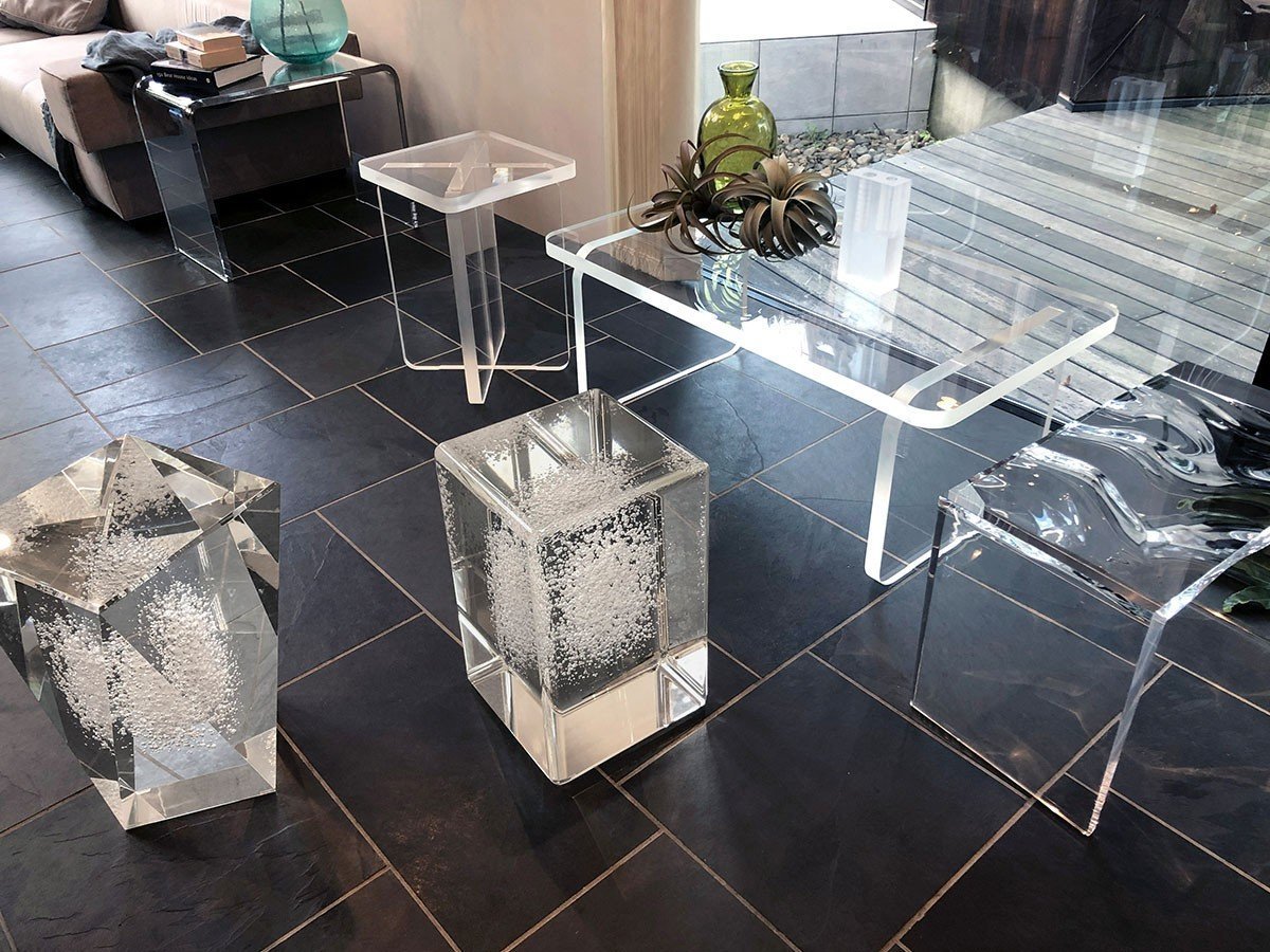 【ワーズウィズ/WAAZWIZ / GOODS】のR CORNER table A / アール コーナーテーブル A 人気、トレンドファッション・服の通販 founy(ファニー) 　送料無料　Free Shipping　おすすめ　Recommended / Our Picks　アクリル　Acrylic Material　ガラス　Glass, Glassware　シンプル　Simple, Minimal　テーブル　Table, Dining Table　モダン　Modern, Contemporary　ホーム・キャンプ・アウトドア・お取り寄せ　Home Living / Home & Lifestyle / Camping Gear / Outdoor Camping　家具・インテリア　Home Furniture & Interior. Stylish & Functional Living Spaces　テーブル　Dining, Coffee & Side Tables　ローテーブル・センターテーブル　Coffee & Center Tables　other-5|ID: prp329100002139315 ipo3291000000031508944