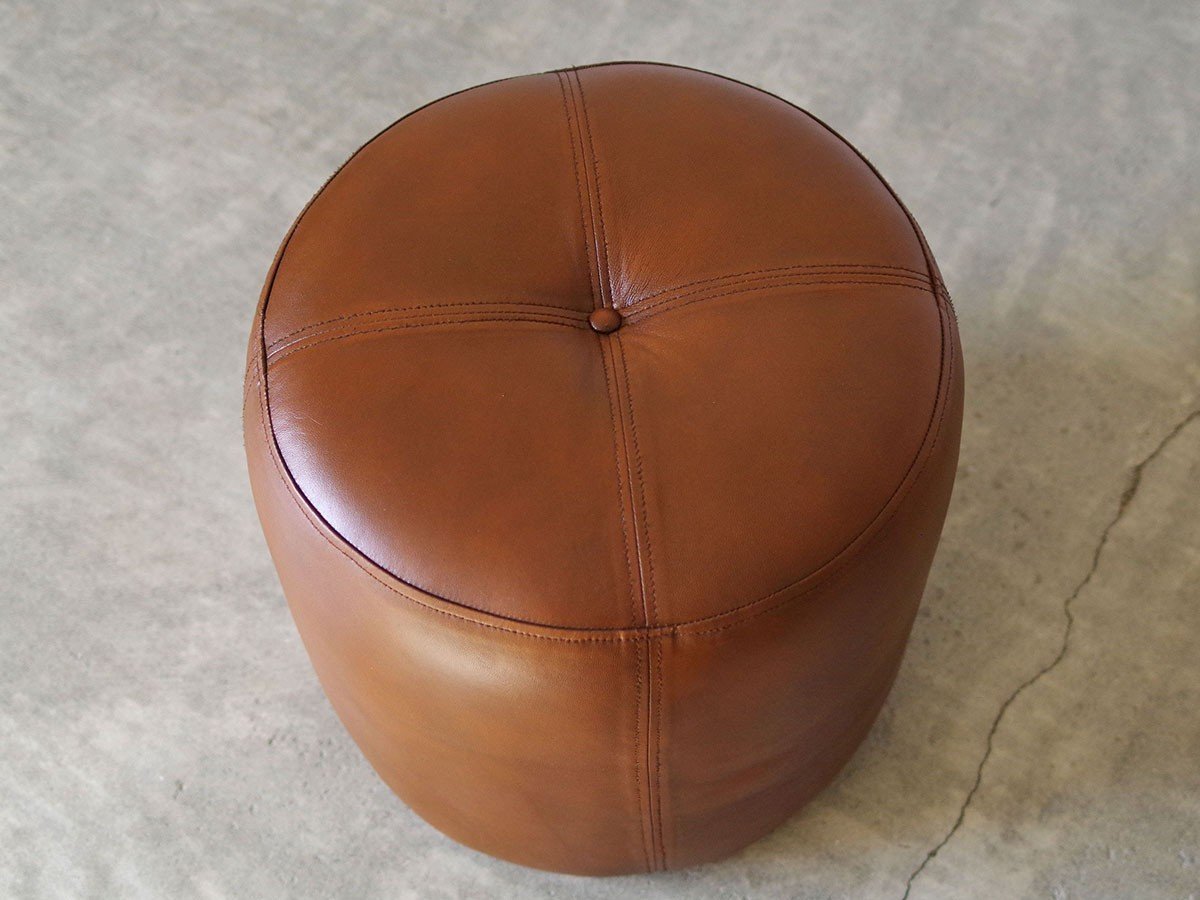 【ライフファニチャー/LIFE FURNITURE / GOODS】のCY LEATHER STOOL / CY レザースツール(バッファローレザー) 人気、トレンドファッション・服の通販 founy(ファニー) 　送料無料　Free Shipping　ラウンド　Round, Round Neck　ヴィンテージ　Vintage Style　ホーム・キャンプ・アウトドア・お取り寄せ　Home Living / Home & Lifestyle / Camping Gear / Outdoor Camping　家具・インテリア　Home Furniture & Interior. Stylish & Functional Living Spaces　チェア・椅子　Seating & Chairs　スツール・バースツール　Stools & Bar Stools　other-3|ID: prp329100002240847 ipo3291000000031500688