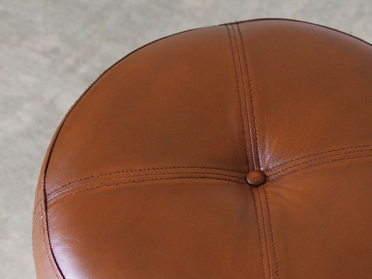 【ライフファニチャー/LIFE FURNITURE / GOODS】のCY LEATHER STOOL / CY レザースツール(バッファローレザー) 人気、トレンドファッション・服の通販 founy(ファニー) 　送料無料　Free Shipping　ラウンド　Round, Round Neck　ヴィンテージ　Vintage Style　ホーム・キャンプ・アウトドア・お取り寄せ　Home Living / Home & Lifestyle / Camping Gear / Outdoor Camping　家具・インテリア　Home Furniture & Interior. Stylish & Functional Living Spaces　チェア・椅子　Seating & Chairs　スツール・バースツール　Stools & Bar Stools　other-6|ID: prp329100002240847 ipo3291000000031500691