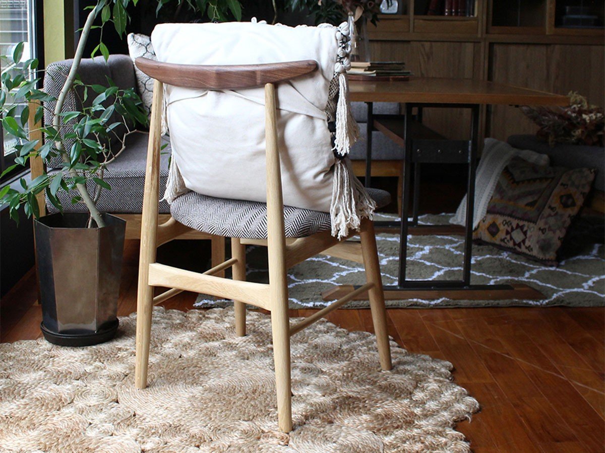 【アデペシュ/a.depeche / GOODS】のSORM dining chair walnut / ソルム ダイニングチェア ウォルナット 人気、トレンドファッション・服の通販 founy(ファニー) 　テーブル　Table, Dining Table　フレーム　Frame, Outline　定番　Standard, Basic Item　ホーム・キャンプ・アウトドア・お取り寄せ　Home Living / Home & Lifestyle / Camping Gear / Outdoor Camping　家具・インテリア　Home Furniture & Interior. Stylish & Functional Living Spaces　チェア・椅子　Seating & Chairs　ダイニングチェア・木製チェア　Dining Chairs　other-5|ID: prp329100002240852 ipo3291000000031505820