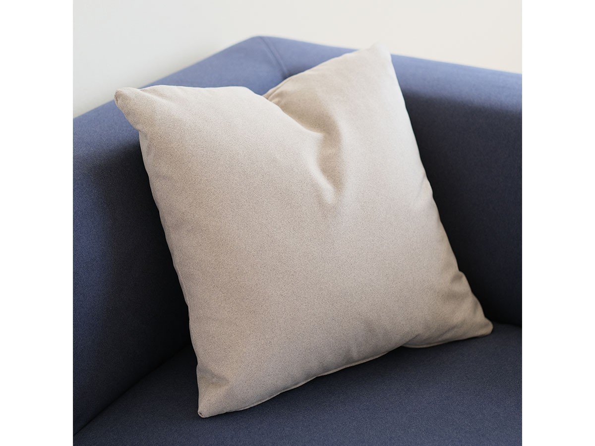 【フライミー ヴェール/FLYMEe vert / GOODS】のCOCCO CUSHION / コッコ クッション S インテリア・キッズ・メンズ・レディースファッション・服の通販 founy(ファニー) 　送料無料　Free Shipping　クッション　Cushion　スエード　Suede　ファブリック　Fabric　フェザー　Feather　ホーム・キャンプ・アウトドア・お取り寄せ　Home,Garden,Outdoor,Camping Gear　家具・インテリア　Furniture　その他 インテリア雑貨、家具　Furniture, Interior, Others　張地:ラムース アイボリー(ランク4)|ID: prp329100002285438 ipo3291000000030226316