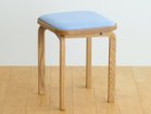 【フライミー ヴェール/FLYMEe vert / GOODS】のCOCCO STOOL / コッコ スツール クッション張地:ラムース スカイブルー(ランク4)、ウッド:オーク|ID: prp329100002285439 ipo3291000000028447064