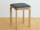 【フライミー ヴェール/FLYMEe vert / GOODS】のCOCCO STOOL / コッコ スツール クッション張地:ラムース チャコール(ランク4)、ウッド:オーク|ID: prp329100002285439 ipo3291000000028447067