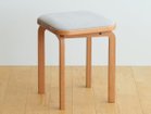 【フライミー ヴェール/FLYMEe vert / GOODS】のCOCCO STOOL / コッコ スツール クッション張地:ラムース アイボリー(ランク4)、ウッド:チェリー|ID: prp329100002285439 ipo3291000000028447107