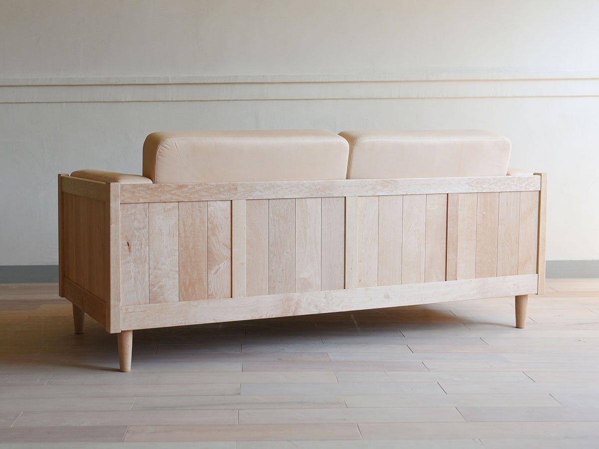 【北の住まい設計社/KITANOSUMAISEKKEISHA / GOODS】のWood Frame Sofa Classic M / ウッドフレーム ソファ クラシック M インテリア・キッズ・メンズ・レディースファッション・服の通販 founy(ファニー) 　ウッド　Wood　ヴィンテージ　Vintage　クッション　Cushion　クラシック　Classic　ファブリック　Fabric　フレーム　Flame　リネン　Linen　ホーム・キャンプ・アウトドア・お取り寄せ　Home,Garden,Outdoor,Camping Gear　家具・インテリア　Furniture　ソファー　Sofa　張地:ナチュラル(革ランク)、フレーム:イタヤカエデ|ID: prp329100002286802 ipo3291000000032087466