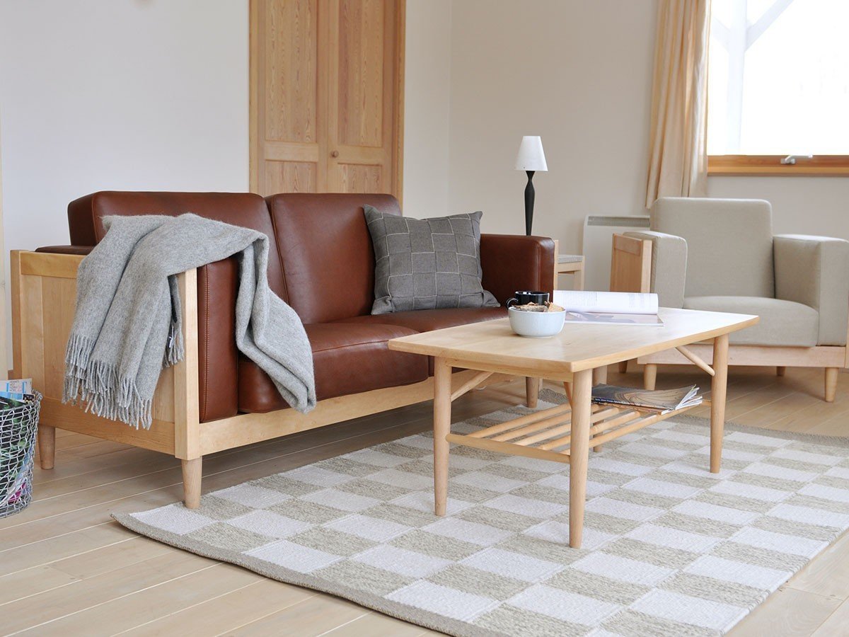 【北の住まい設計社/KITANOSUMAISEKKEISHA / GOODS】のWood Frame Sofa Classic M / ウッドフレーム ソファ クラシック M インテリア・キッズ・メンズ・レディースファッション・服の通販 founy(ファニー) 　ウッド　Wood　ヴィンテージ　Vintage　クッション　Cushion　クラシック　Classic　ファブリック　Fabric　フレーム　Flame　リネン　Linen　ホーム・キャンプ・アウトドア・お取り寄せ　Home,Garden,Outdoor,Camping Gear　家具・インテリア　Furniture　ソファー　Sofa　張地:ブラウン(革ランク)、フレーム:イタヤカエデ|ID: prp329100002286802 ipo3291000000032087467