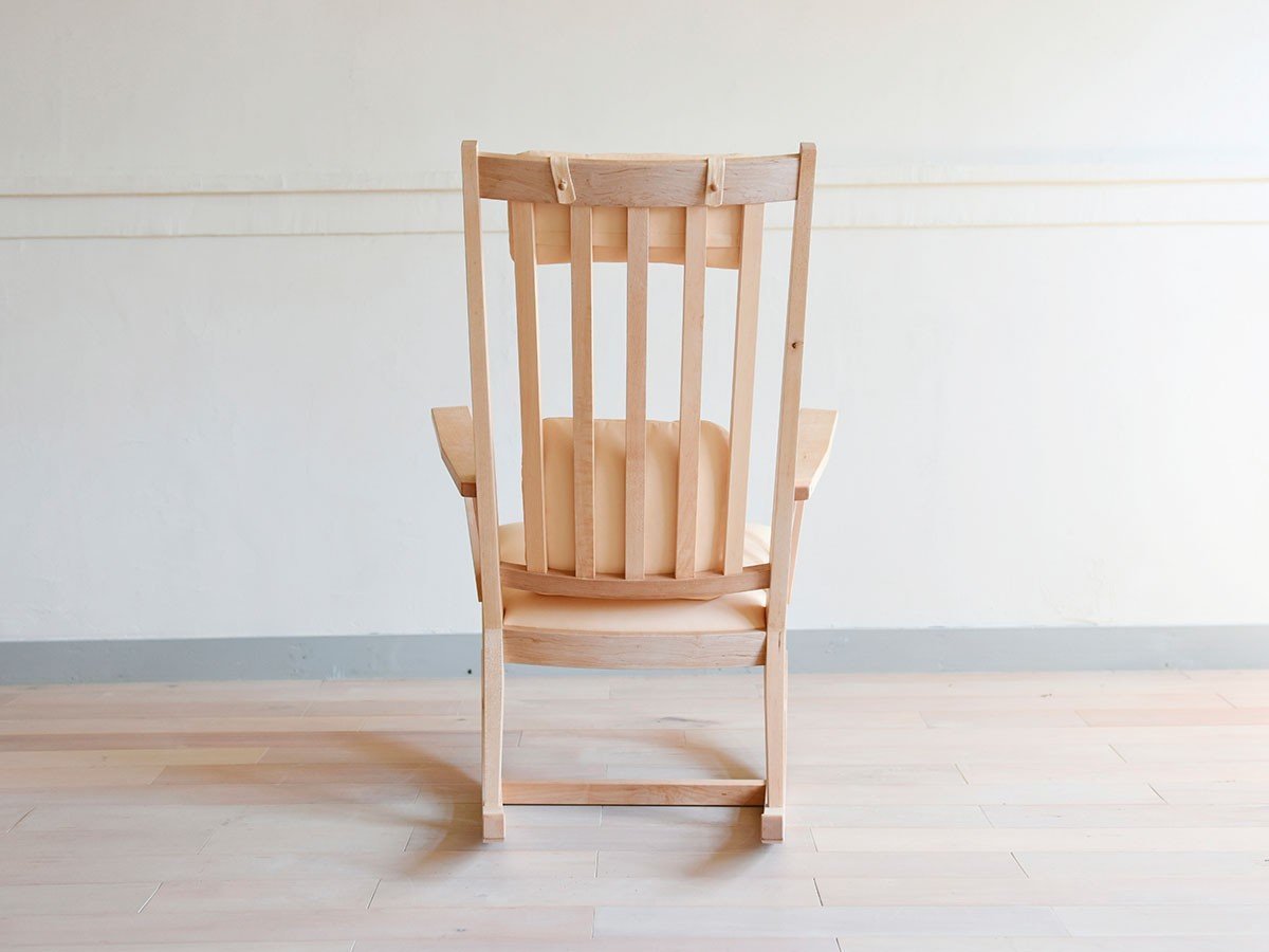 【北の住まい設計社/KITANOSUMAISEKKEISHA / GOODS】のM-chair Rocking / エムチェア ロッキング インテリア・キッズ・メンズ・レディースファッション・服の通販 founy(ファニー) 　クッション　Cushion, Throw Pillow　ファブリック　Fabric, Textile　フェザー　Feather, Feather Detail　フェルト　Felt, Felt Fabric　フレーム　Frame, Outline　リネン　Linen, Linen Fabric　ホーム・キャンプ・アウトドア・お取り寄せ　Home Living / Home & Lifestyle / Camping Gear / Outdoor Camping　家具・インテリア　Home Furniture & Interior. Stylish & Functional Living Spaces　チェア・椅子　Seating & Chairs　ロッキングチェア・ゆりかご椅子　Rocking Chairs & Gliders　張地:ナチュラル(革ランク)、フレーム:イタヤカエデ|ID: prp329100002286814 ipo3291000000032087385