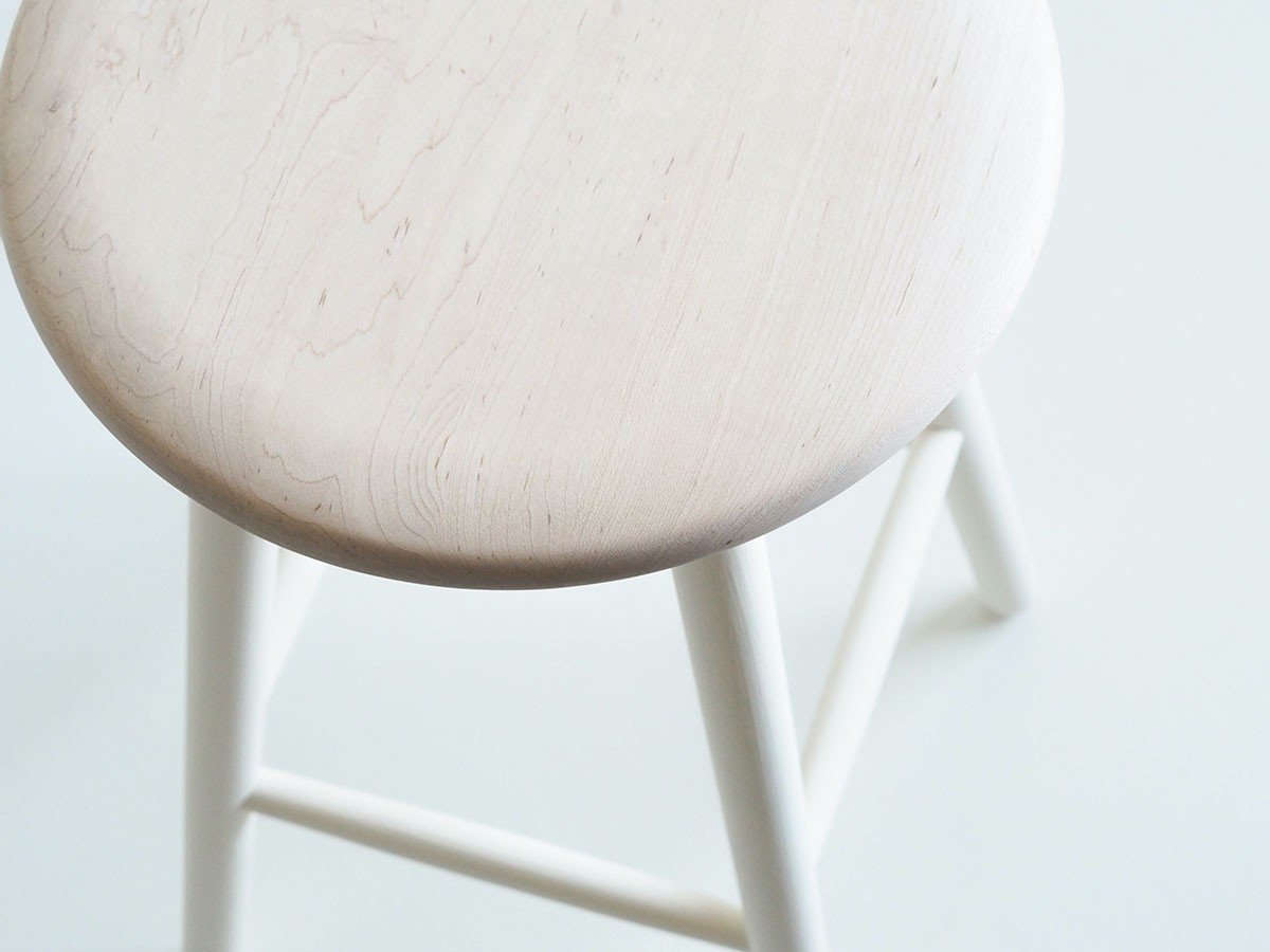 【北の住まい設計社/KITANOSUMAISEKKEISHA / GOODS】のPAS Stool / パス スツール インテリア・キッズ・メンズ・レディースファッション・服の通販 founy(ファニー) 　オイル　Body Oil　テーブル　Table, Dining Table　人気　Popular, Best Seller　パウダー　Powder, Soft Tone　フラット　Flat, Flat Shoes　送料無料　Free Shipping　ホーム・キャンプ・アウトドア・お取り寄せ　Home Living / Home & Lifestyle / Camping Gear / Outdoor Camping　家具・インテリア　Home Furniture & Interior. Stylish & Functional Living Spaces　チェア・椅子　Seating & Chairs　スツール・バースツール　Stools & Bar Stools　座板:イタヤカエデ(ソープ仕上)、脚部:ホワイト(エッグテンペラ塗装)|ID: prp329100002286816 ipo3291000000032087363