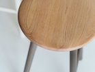 【北の住まい設計社/KITANOSUMAISEKKEISHA / GOODS】のPAS Stool / パス スツール 座板:オニグルミ(オイル仕上)、脚部:グラファイトグレー(エッグテンペラ塗装)|ID: prp329100002286816 ipo3291000000032087364