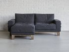 【クラッシュゲート/CRASH GATE / GOODS】のBARRETT STOOL / バレット スツール 同シリーズの「2.5人掛けソファ」と組み合わせたイメージ|ID: prp329100002301356 ipo3291000000030222030