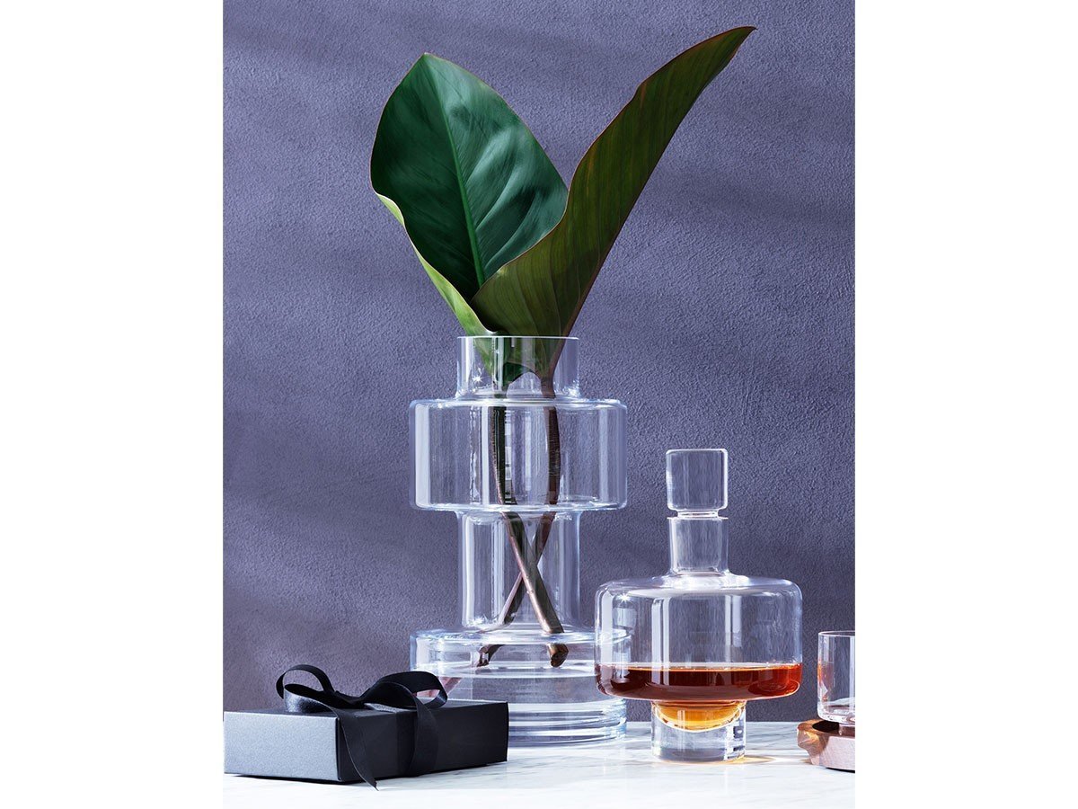 【エルエスエー インターナショナル/LSA international / GOODS】のMETROPOLE VASE / メトロポール ベース 高さ33cm 人気、トレンドファッション・服の通販 founy(ファニー) 　送料無料　Free Shipping　コレクション　Collection　シンプル　Simple　フォルム　Form　フラット　Flat　フラワー　Flower　モダン　Modern　ホーム・キャンプ・アウトドア・お取り寄せ　Home,Garden,Outdoor,Camping Gear　家具・インテリア　Home Furniture & Interior. Stylish & Functional Living Spaces　その他 インテリア雑貨、家具　Furniture, Interior, Others　other-3|ID: prp329100002321991 ipo3291000000031504488