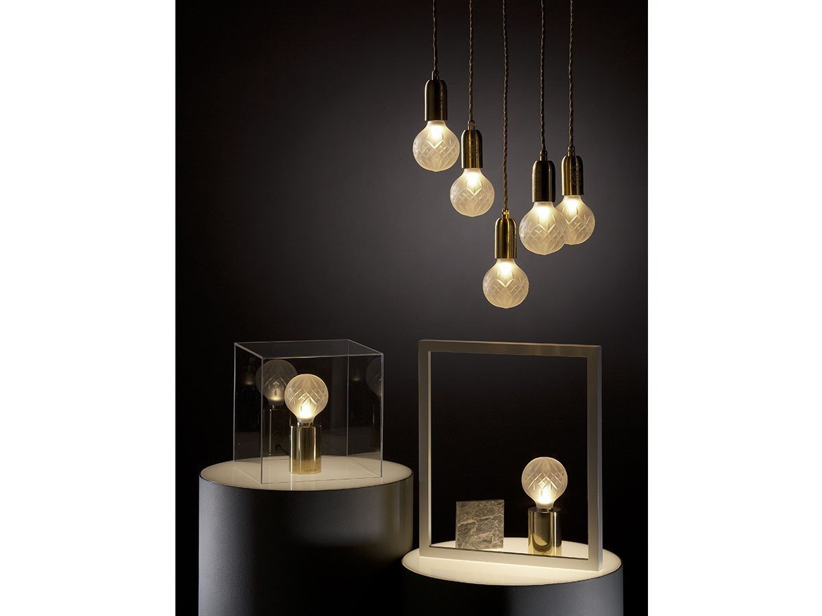 【リーブルーム/LEE BROOM / GOODS】のCRYSTAL BULB CHANDELIER 3 PIECE / クリスタルバルブ シャンデリア 3灯 インテリア・キッズ・メンズ・レディースファッション・服の通販 founy(ファニー) 　カッティング　Cutting Detail　クリスタル　Crystal, Swarovski　グラス　Glass, Eyewear　ハンド　Hand, Handmade　送料無料　Free Shipping　ホーム・キャンプ・アウトドア・お取り寄せ　Home Living / Home & Lifestyle / Camping Gear / Outdoor Camping　家具・インテリア　Home Furniture & Interior. Stylish & Functional Living Spaces　ライト・照明　Lamps & Lighting Fixtures　シャンデリア・クリスタル照明　Chandelier / Crystal Ceiling Light　参考イメージ|ID: prp329100002326676 ipo3291000000034029211