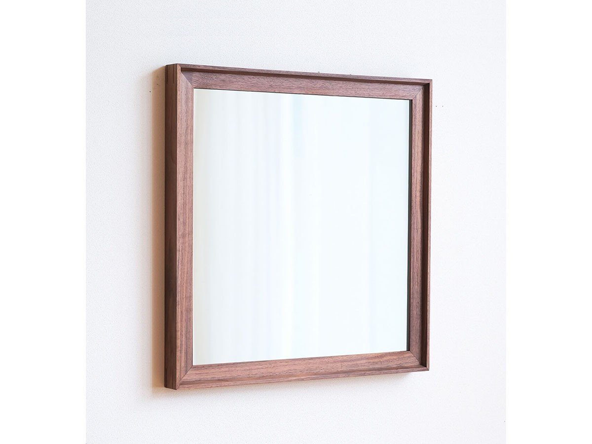【フライミー ヴェール/FLYMEe vert / GOODS】のMIRROR VALLE / ミラー ヴァーレ 56 × 56 人気、トレンドファッション・服の通販 founy(ファニー) 　送料無料　Free Shipping　オイル　Body Oil　フレーム　Frame, Outline　ホーム・キャンプ・アウトドア・お取り寄せ　Home Living / Home & Lifestyle / Camping Gear / Outdoor Camping　家具・インテリア　Home Furniture & Interior. Stylish & Functional Living Spaces　ミラー・ドレッサー　Mirrors & Dressers　壁掛けミラー・全身鏡・スタンドミラー　Wall Mirror　ホーム・キャンプ・アウトドア・お取り寄せ　Home Living / Home & Lifestyle / Camping Gear / Outdoor Camping　家具・インテリア　Home Furniture & Interior. Stylish & Functional Living Spaces　ミラー・ドレッサー　Mirrors & Dressers　ドレッサー・ミラー付き化粧台　Vanity Table for Bedroom　other-2|ID: prp329100002328842 ipo3291000000031504309