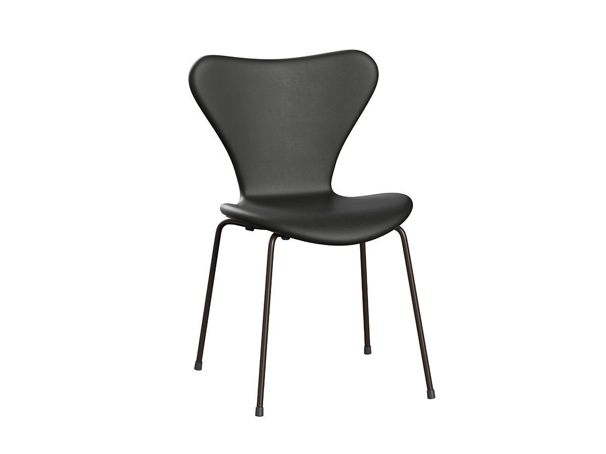 【フリッツ ハンセン/FRITZ HANSEN / GOODS】のSERIES 7 / セブンチェア フルパディング エッセンシャルレザー 3107 インテリア・キッズ・メンズ・レディースファッション・服の通販 founy(ファニー) 　クッション　Cushion　送料無料　Free Shipping　ホーム・キャンプ・アウトドア・お取り寄せ　Home,Garden,Outdoor,Camping Gear　家具・インテリア　Furniture　チェア・椅子　Chair　ダイニングチェア　Dining Chair　張地:ブラック、脚部:ブラウンブロンズ|ID: prp329100002328859 ipo3291000000030214301