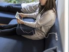【フミ/Fumi / GOODS】のクッションでくつろぐソファ / クッションでくつろぐソファ ワイド 人気、トレンドファッション・服の通販 founy(ファニー) クッション Cushion スマート Smart ロング Long ワイド Wide ワーク Work ホーム・キャンプ・アウトドア・お取り寄せ Home,Garden,Outdoor,Camping Gear 家具・インテリア Furniture その他 インテリア雑貨、家具 Furniture, Interior, Others thumbnail タブレットやスマートフォンを長時間使用する際には、腕を支えます。|ID: prp329100002391792 ipo3291000000030203022