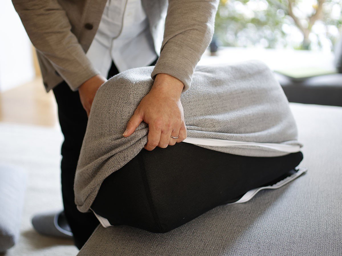 【フミ/Fumi / GOODS】の無駄のないソファ +pet / 無駄のないソファ 背(ペット対応生地) インテリア・キッズ・メンズ・レディースファッション・服の通販 founy(ファニー) クッション Cushion, Throw Pillow シリコン Silicone, Silicone Material ファブリック Fabric, Textile フラット Flat, Flat Shoes 送料無料 Free Shipping ホーム・キャンプ・アウトドア・お取り寄せ Home Living / Home & Lifestyle / Camping Gear / Outdoor Camping 家具・インテリア Home Furniture & Interior. Stylish & Functional Living Spaces その他 インテリア雑貨、家具 Home Decor & Furniture Extras 参考イメージ|ID: prp329100002391831 ipo3291000000030206139