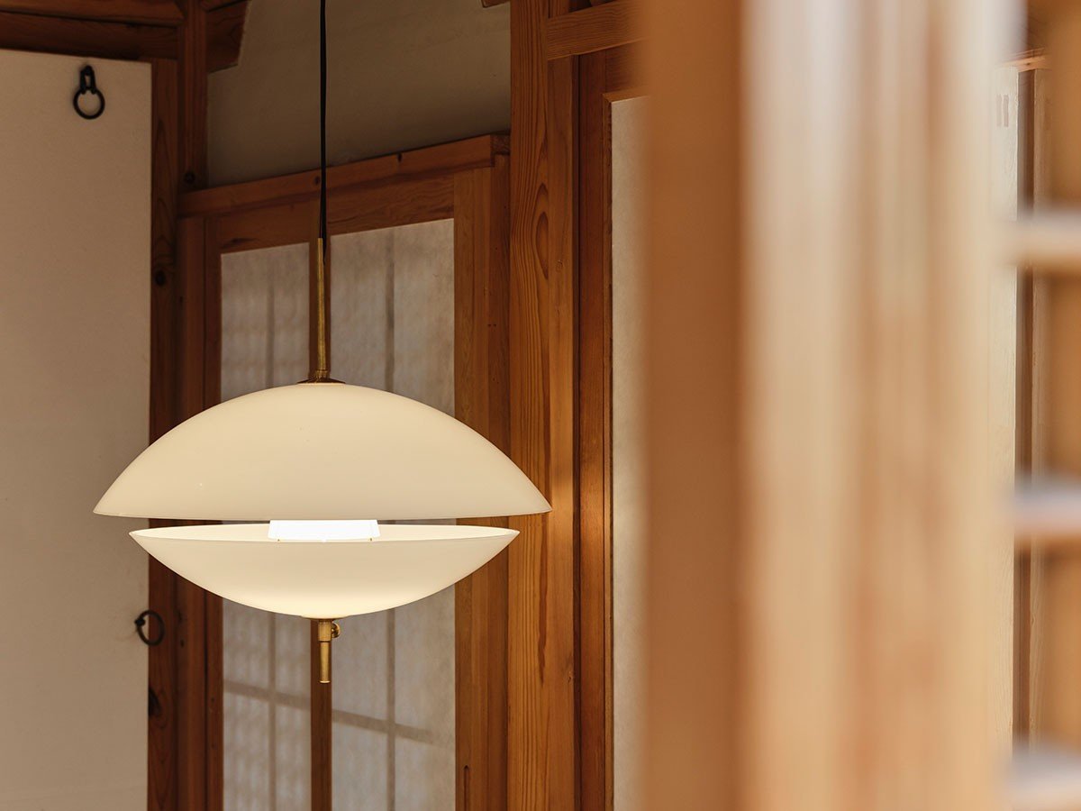 【フリッツ ハンセン/FRITZ HANSEN / GOODS】のCLAM / クラム Φ440 インテリア・キッズ・メンズ・レディースファッション・服の通販 founy(ファニー) 　送料無料　Free Shipping　ガラス　Glass　クラシック　Classic　ホーム・キャンプ・アウトドア・お取り寄せ　Home,Garden,Outdoor,Camping Gear　家具・インテリア　Furniture　ライト・照明　Lighting & Light Fixtures　ペンダントライト　Pendant Light　参考イメージ|ID: prp329100002423055 ipo3291000000030199428