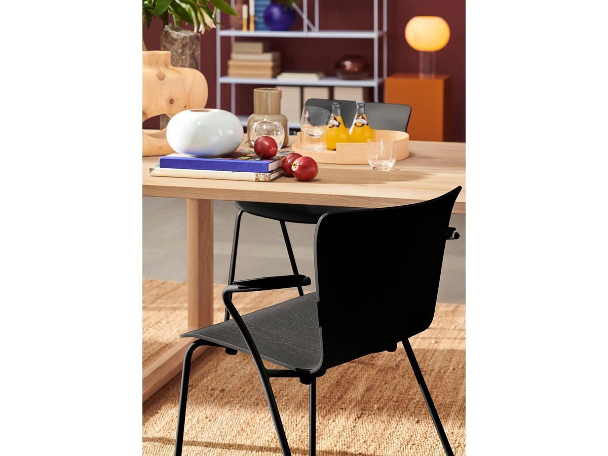 【フリッツ ハンセン/FRITZ HANSEN / GOODS】のVICO DUO / ヴィコデュオ アームチェア 連結器具付 VM113 インテリア・キッズ・メンズ・レディースファッション・服の通販 founy(ファニー) 　シンプル　Simple, Minimal　バランス　Balance, Style Balance　フォルム　Silhouette, Form　送料無料　Free Shipping　ホーム・キャンプ・アウトドア・お取り寄せ　Home Living / Home & Lifestyle / Camping Gear / Outdoor Camping　家具・インテリア　Home Furniture & Interior. Stylish & Functional Living Spaces　チェア・椅子　Seating & Chairs　ダイニングチェア・木製チェア　Dining Chairs　ホーム・キャンプ・アウトドア・お取り寄せ　Home Living / Home & Lifestyle / Camping Gear / Outdoor Camping　家具・インテリア　Home Furniture & Interior. Stylish & Functional Living Spaces　チェア・椅子　Seating & Chairs　アームチェア・アクセントチェア　Armchairs & Accent Chairs　参考イメージ|ID: prp329100002443464 ipo3291000000033617383