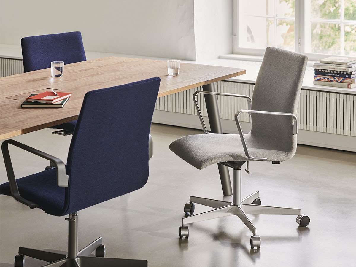 【フリッツ ハンセン/FRITZ HANSEN / GOODS】のOXFORD / オックスフォード アームチェア 5スターベース キャスター付 ローバック シート高さ調整機能・チルト機能付 3291W 人気、トレンドファッション・服の通販 founy(ファニー) 　エレガント 上品　Elegant　ファブリック　Fabric　フォーム　Form　送料無料　Free Shipping　おすすめ　Recommend　ホーム・キャンプ・アウトドア・お取り寄せ　Home,Garden,Outdoor,Camping Gear　家具・インテリア　Furniture　チェア・椅子　Chair　アームチェア　Armchair　ホーム・キャンプ・アウトドア・お取り寄せ　Home,Garden,Outdoor,Camping Gear　家具・インテリア　Furniture　チェア・椅子　Chair　オフィスチェア・デスクチェア　Office Chair/Desk Chair　other-4|ID: prp329100002443474 ipo3291000000031503174