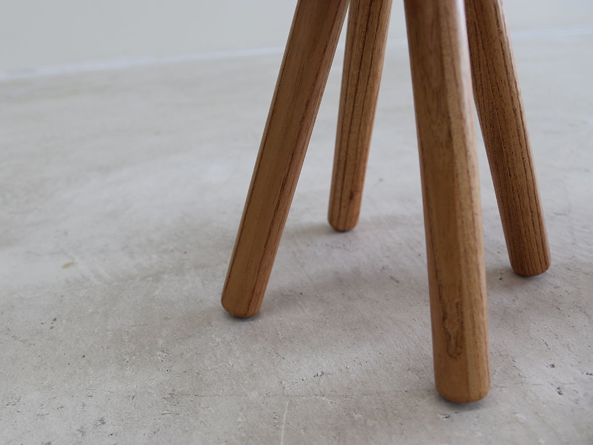 【酒見椅子店/SAKEMI ISUTEN / GOODS】のmonaca stool / モナカ スツール(ウッドベース) インテリア・キッズ・メンズ・レディースファッション・服の通販 founy(ファニー) 　送料無料　Free Shipping　おすすめ　Recommend　ウッド　Wood　カラフル　Colorful　モチーフ　Motif　ホーム・キャンプ・アウトドア・お取り寄せ　Home,Garden,Outdoor,Camping Gear　家具・インテリア　Furniture　チェア・椅子　Chair　スツール　Stool　脚部:オーク|ID: prp329100002471691 ipo3291000000030193122