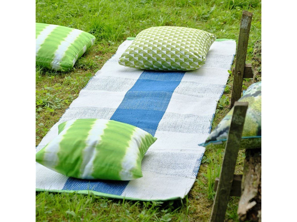 【デザイナーズ ギルド/DESIGNERS GUILD / GOODS】のSaliya Outdoor Runner Rug / サリヤ アウトドア ランナーラグ 人気、トレンドファッション・服の通販 founy(ファニー) 　送料無料　Free Shipping　アウトドア　Outdoor Clothing　チェック　Check, Plaid, Tartan　パターン　Pattern, Design Print　リバーシブル　Reversible, Two-Sided　軽量　Lightweight, Ultra Light　ホーム・キャンプ・アウトドア・お取り寄せ　Home Living / Home & Lifestyle / Camping Gear / Outdoor Camping　家具・インテリア　Home Furniture & Interior. Stylish & Functional Living Spaces　その他 インテリア雑貨、家具　Home Decor & Furniture Extras　other-3|ID: prp329100002513359 ipo3291000000031502458