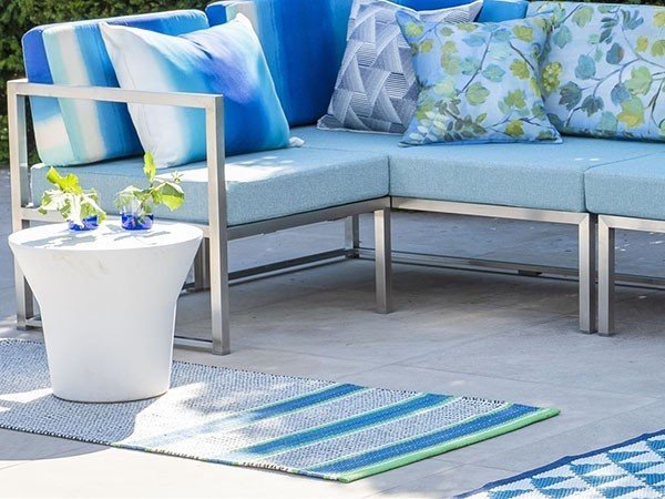 【デザイナーズ ギルド/DESIGNERS GUILD / GOODS】のPompano Outdoor Runner Rug / ポンパノ アウトドア ランナーラグ 人気、トレンドファッション・服の通販 founy(ファニー) 　送料無料　Free Shipping　アウトドア　Outdoor Clothing　ストライプ　Stripe, Striped Pattern　パターン　Pattern, Design Print　ベーシック　Basic, Essential　リバーシブル　Reversible, Two-Sided　軽量　Lightweight, Ultra Light　ホーム・キャンプ・アウトドア・お取り寄せ　Home Living / Home & Lifestyle / Camping Gear / Outdoor Camping　家具・インテリア　Home Furniture & Interior. Stylish & Functional Living Spaces　その他 インテリア雑貨、家具　Home Decor & Furniture Extras　other-4|ID: prp329100002513365 ipo3291000000031502474