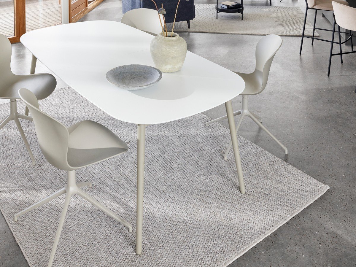 【ボーコンセプト/BoConcept / GOODS】のADELAIDE CHAIR / アデレード チェア 肘なし 回転脚(モハベ) インテリア・キッズ・メンズ・レディースファッション・服の通販 founy(ファニー) 　オーガニック　Organic Cotton　フォルム　Silhouette, Form　ホーム・キャンプ・アウトドア・お取り寄せ　Home Living / Home & Lifestyle / Camping Gear / Outdoor Camping　家具・インテリア　Home Furniture & Interior. Stylish & Functional Living Spaces　チェア・椅子　Seating & Chairs　ダイニングチェア・木製チェア　Dining Chairs　ホーム・キャンプ・アウトドア・お取り寄せ　Home Living / Home & Lifestyle / Camping Gear / Outdoor Camping　家具・インテリア　Home Furniture & Interior. Stylish & Functional Living Spaces　チェア・椅子　Seating & Chairs　オフィスチェア・在宅ワーク用チェア　Office & Desk Chairs　参考イメージ|ID: prp329100002610023 ipo3291000000034047588
