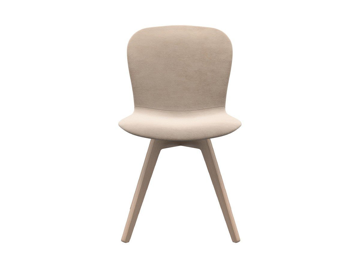 【ボーコンセプト/BoConcept / GOODS】のADELAIDE CHAIR / アデレード チェア 肘なし 木脚(ベルベット) インテリア・キッズ・メンズ・レディースファッション・服の通販 founy(ファニー) 　オーガニック　Organic　フォルム　Form　ベルベット　Velvet　ホーム・キャンプ・アウトドア・お取り寄せ　Home,Garden,Outdoor,Camping Gear　家具・インテリア　Furniture　チェア・椅子　Chair　ダイニングチェア　Dining Chair　張地:ベルベット 3033 サンド、脚部オーク|ID: prp329100002610032 ipo3291000000028595006