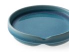 【ハス/HASU / GOODS】のWATER CRACKLE Plate S / 水貫入 小皿 醤油皿などに活躍する小さめサイズで、縁のくぼみは箸置き代わりとしても使用できます。|ID:prp329100002614311