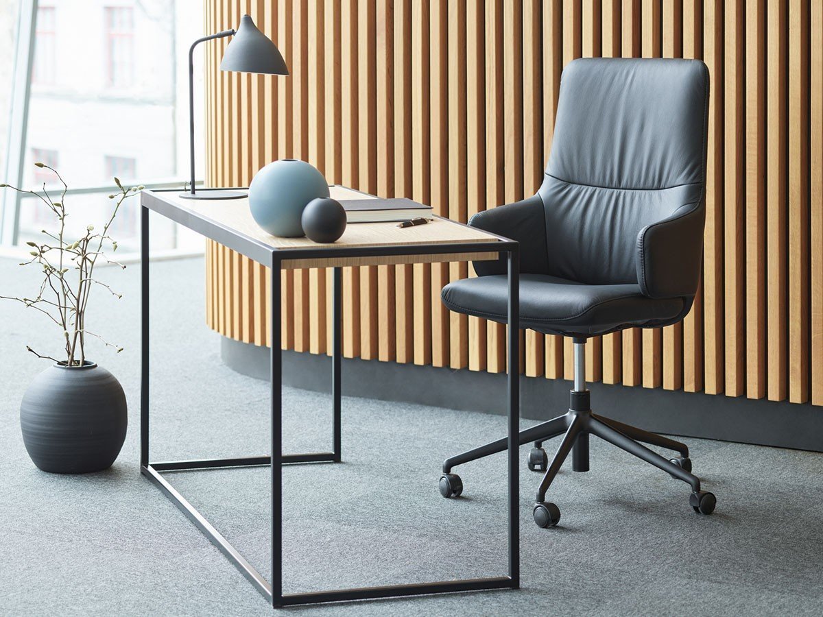 【ストレスレス/Stressless / GOODS】のStressless Mint Home Office High Back with arms / ストレスレス ミント ホームオフィス ハイバック 肘付 人気、トレンドファッション・服の通販 founy(ファニー) 　クラシカル　Classical, Vintage-Inspired　コンパクト　Compact, Small Size　コーティング　Coating, Coated Finish　テーブル　Table, Dining Table　デスク　Desk, Work Desk　人気　Popular, Best Seller　フィット　Fit, Slim Fit　モダン　Modern, Contemporary　ワーク　Workwear, Utility Style　ホーム・キャンプ・アウトドア・お取り寄せ　Home Living / Home & Lifestyle / Camping Gear / Outdoor Camping　家具・インテリア　Home Furniture & Interior. Stylish & Functional Living Spaces　チェア・椅子　Seating & Chairs　オフィスチェア・在宅ワーク用チェア　Office & Desk Chairs　other-3|ID: prp329100002667433 ipo3291000000031500810