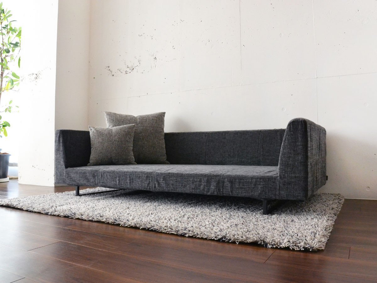 【ハーレム/HAREM / GOODS】のBLOOK SOFA / ブルック ソファ 両肘タイプ W1800 人気、トレンドファッション・服の通販 founy(ファニー) 　クッション　Cushion, Throw Pillow　スプリング　Spring, Spring Collection　フラット　Flat, Flat Shoes　フレーム　Frame, Outline　リラックス　Relax, Relaxed Fit　ホーム・キャンプ・アウトドア・お取り寄せ　Home Living / Home & Lifestyle / Camping Gear / Outdoor Camping　家具・インテリア　Home Furniture & Interior. Stylish & Functional Living Spaces　ソファー　Couches & Sofas　other-2|ID: prp329100002705758 ipo3291000000031463005