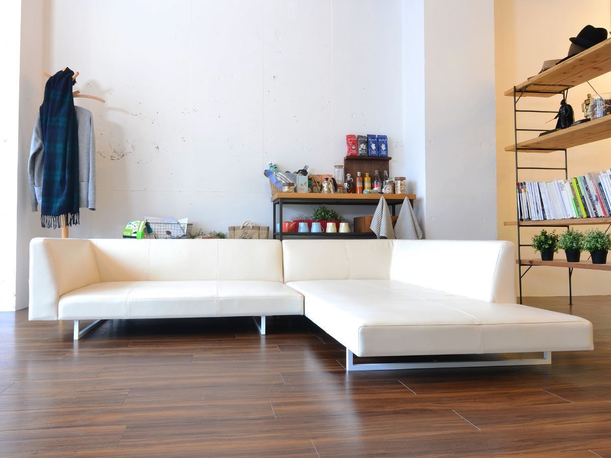 【ハーレム/HAREM / GOODS】のBLOOK SOFA / ブルック ソファ ワンアーム W1350 人気、トレンドファッション・服の通販 founy(ファニー) 　クッション　Cushion, Throw Pillow　スプリング　Spring, Spring Collection　フラット　Flat, Flat Shoes　フレーム　Frame, Outline　リラックス　Relax, Relaxed Fit　ホーム・キャンプ・アウトドア・お取り寄せ　Home Living / Home & Lifestyle / Camping Gear / Outdoor Camping　家具・インテリア　Home Furniture & Interior. Stylish & Functional Living Spaces　ソファー　Couches & Sofas　other-4|ID: prp329100002705759 ipo3291000000031462989