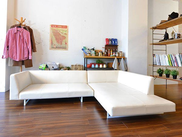 【ハーレム/HAREM / GOODS】のBLOOK SOFA / ブルック ソファ ワンアーム W1350 人気、トレンドファッション・服の通販 founy(ファニー) 　クッション　Cushion, Throw Pillow　スプリング　Spring, Spring Collection　フラット　Flat, Flat Shoes　フレーム　Frame, Outline　リラックス　Relax, Relaxed Fit　ホーム・キャンプ・アウトドア・お取り寄せ　Home Living / Home & Lifestyle / Camping Gear / Outdoor Camping　家具・インテリア　Home Furniture & Interior. Stylish & Functional Living Spaces　ソファー　Couches & Sofas　other-5|ID: prp329100002705759 ipo3291000000031462991